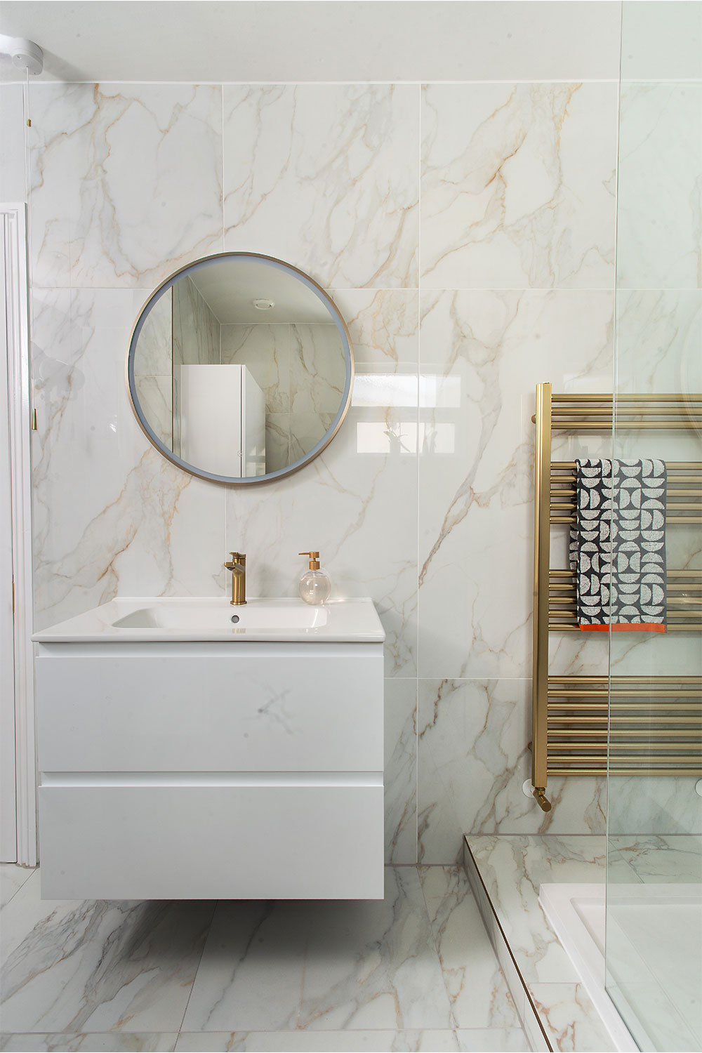 judith-and-paul-bathroom-008.jpg